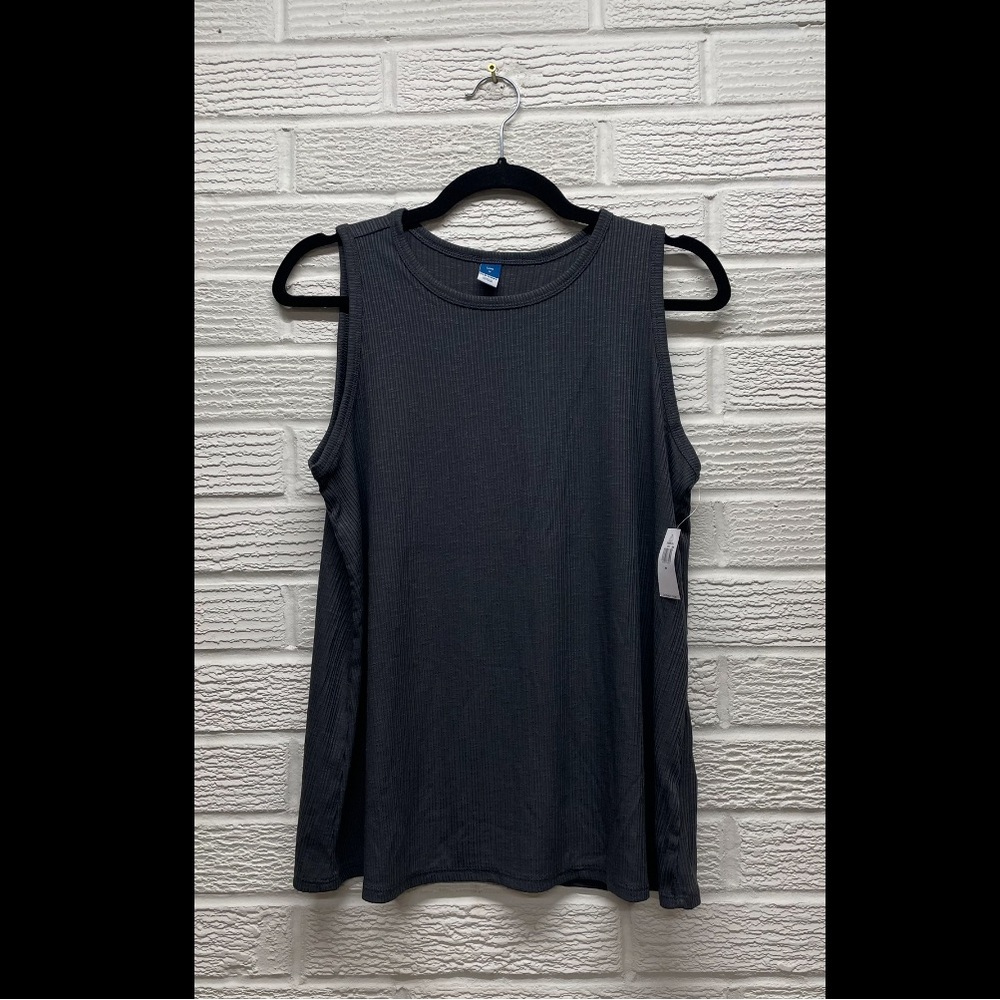 M Gray Ribbed Tank - Picture 4 of 7